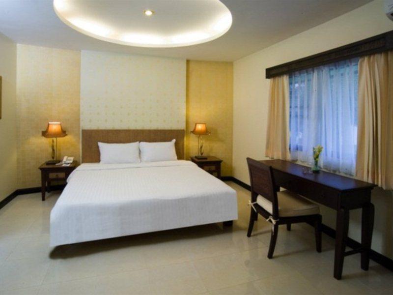 Thai Garden Resort Патая Екстериор снимка