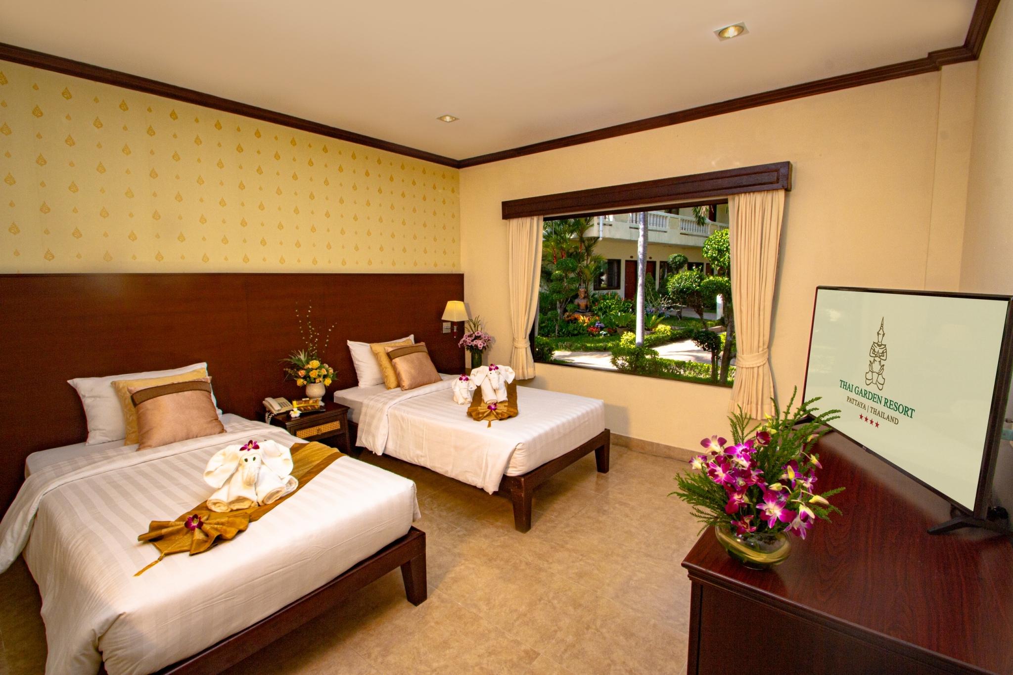 Thai Garden Resort Патая Екстериор снимка