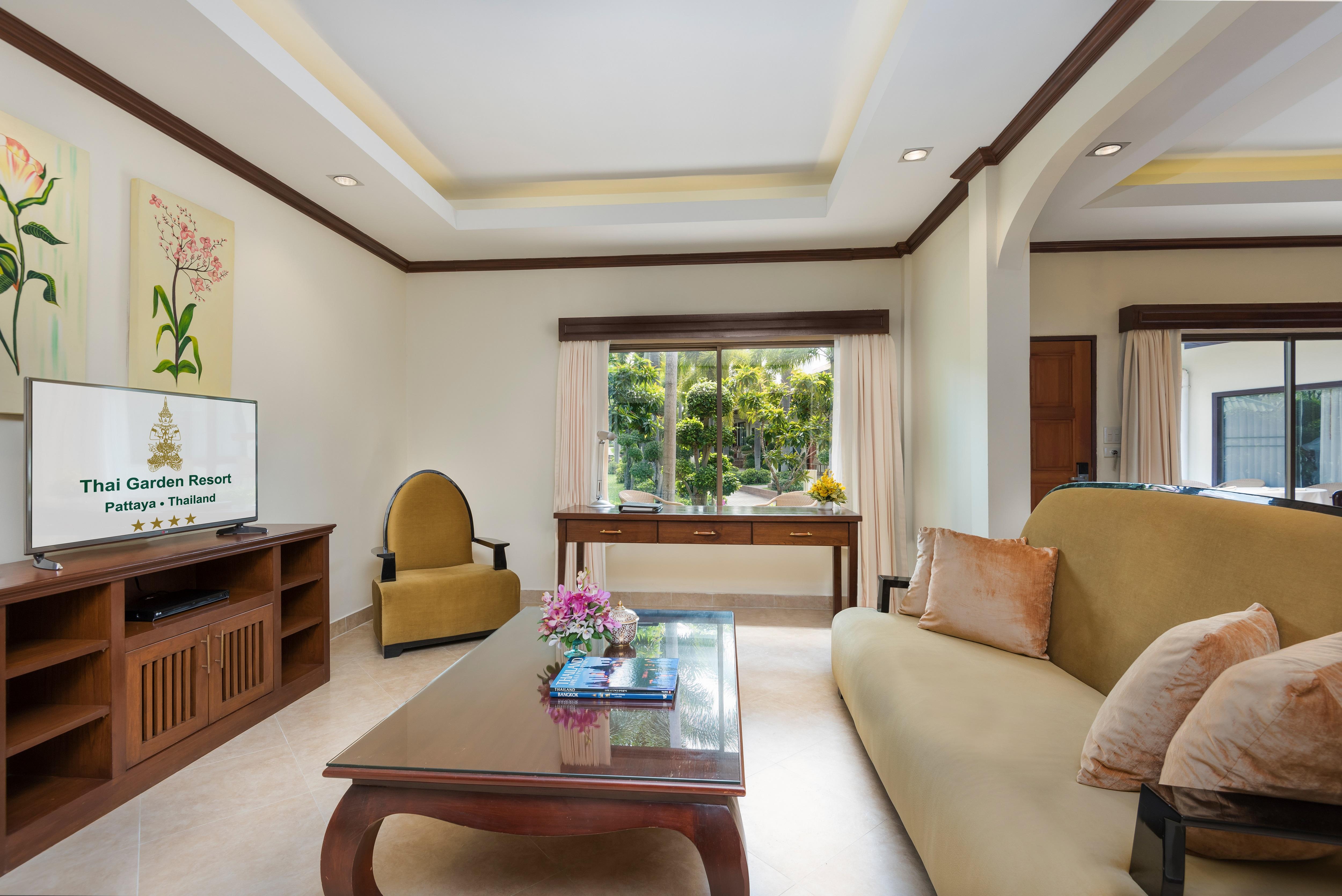Thai Garden Resort Патая Екстериор снимка