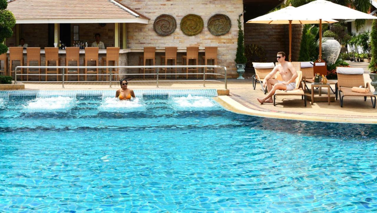 Thai Garden Resort Патая Екстериор снимка