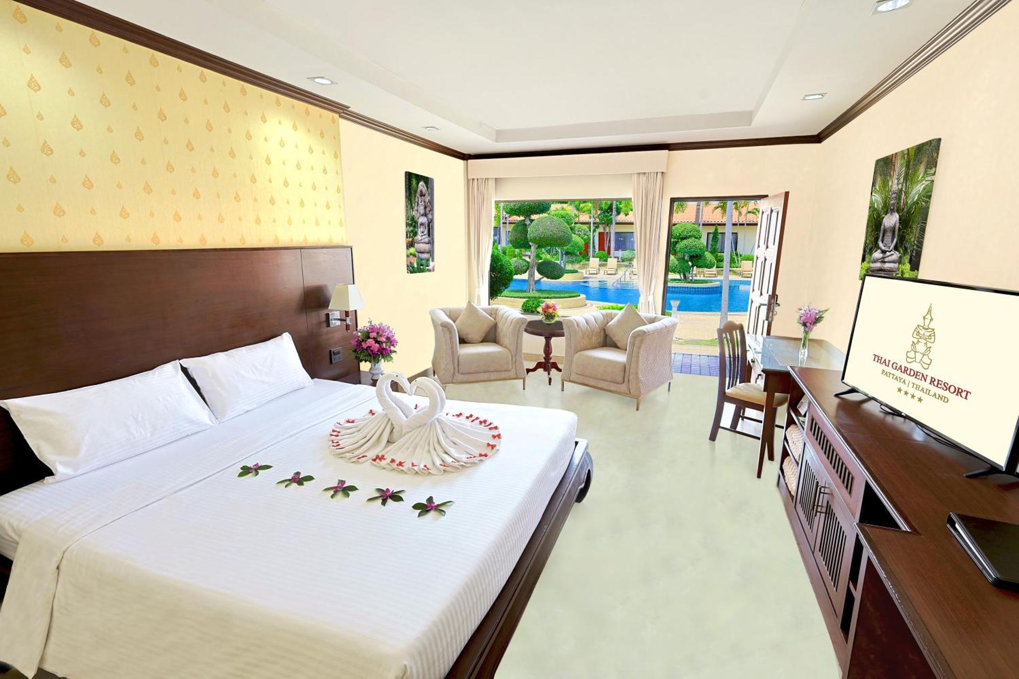 Thai Garden Resort Патая Екстериор снимка