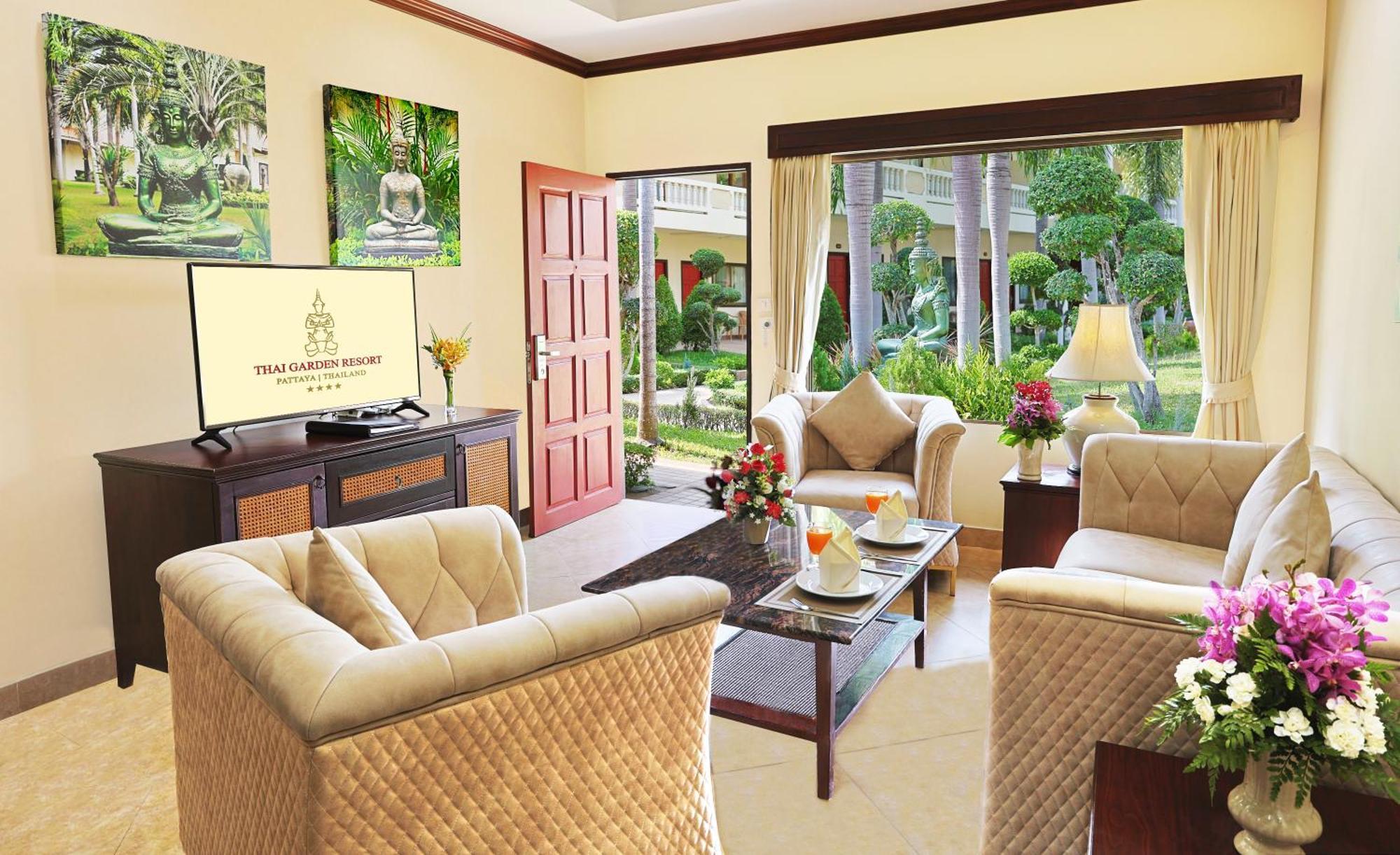 Thai Garden Resort Патая Екстериор снимка