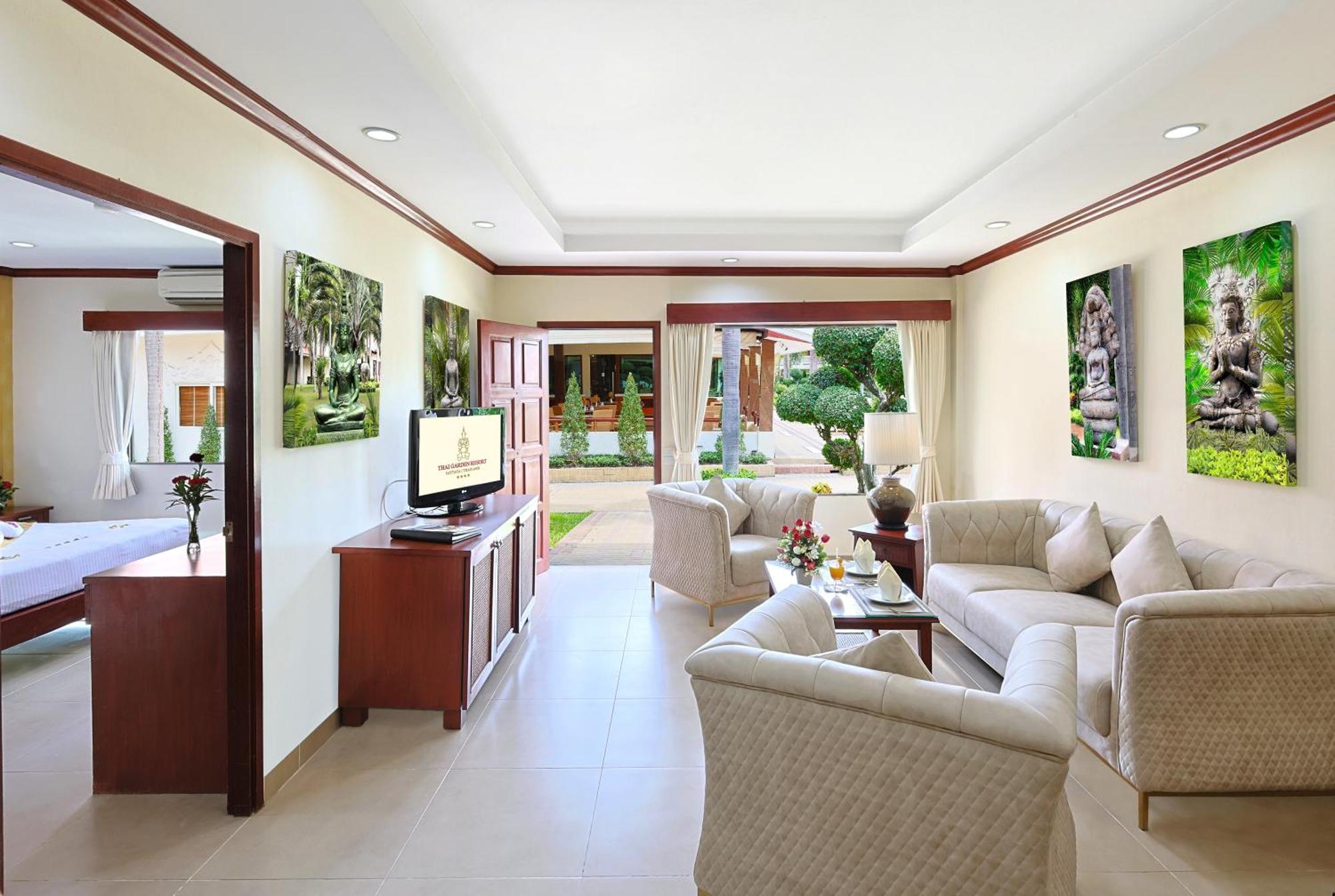 Thai Garden Resort Патая Екстериор снимка