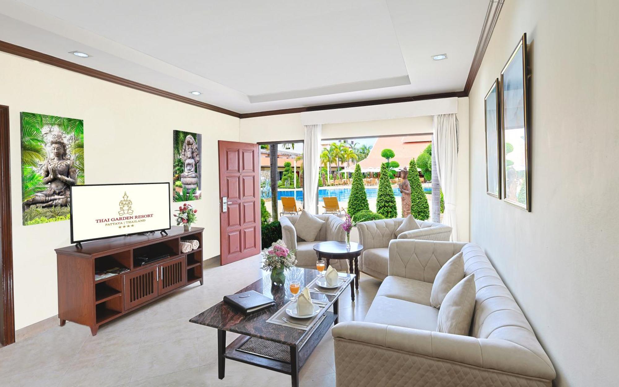 Thai Garden Resort Патая Екстериор снимка