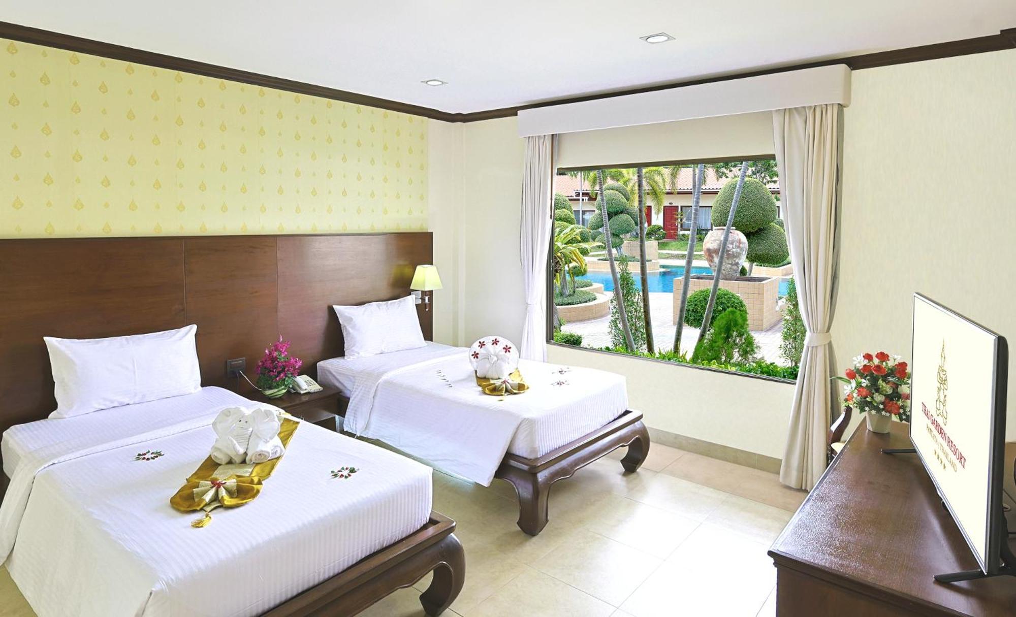 Thai Garden Resort Патая Екстериор снимка